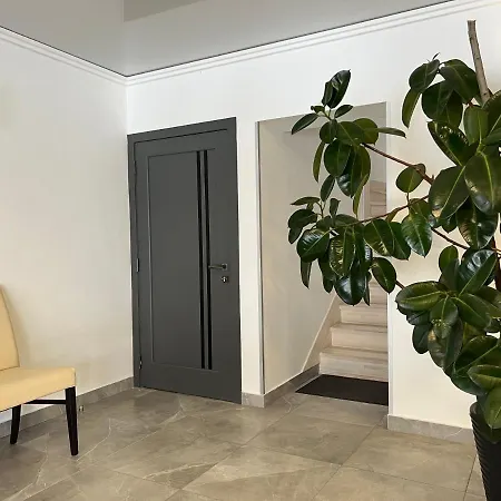 Loft Wood Hotel *