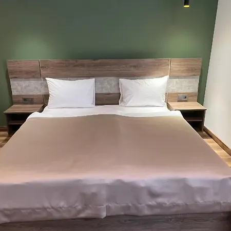 Loft Wood Hotel